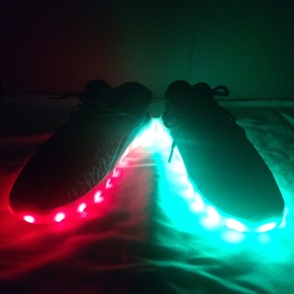 Flash Kicks Light-up shoes - Picture 2 of 11